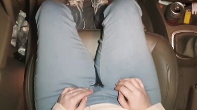 Piss-drenched car seat as desperate blonde squirts through jeans till soaked