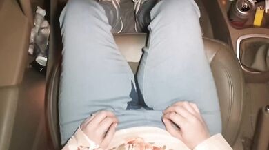 Piss-drenched car seat as desperate blonde squirts through jeans till soaked