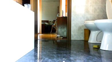 Nicoletta begs for help cleaning her bathroom with hot pee