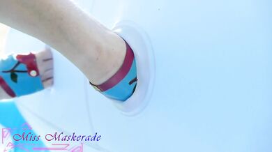 Miss Maskerade In Latex Rubber Doll Gets Balloon Popped While Masturbating