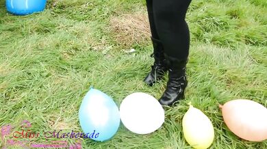 Miss Maskerade In Latex Rubber Doll Gets Balloon Popped While Masturbating
