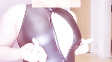 Would you like to play with your nipples Japanese amateur big nipples real orgasm