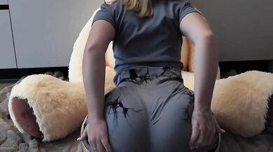 Her clit orgasm destroyed her tight little pussy first time