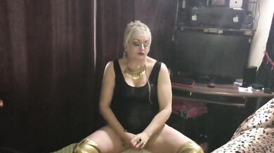 Smoking whore mom gets choked on banana cum