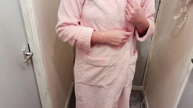 Teen neighbour begged money for coffee now she sucks my cock and chugs every drop