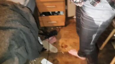 Alice’s sopping jeans ruined in public while she pisses again