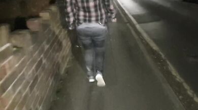 Alice’s sopping jeans ruined in public while she pisses again