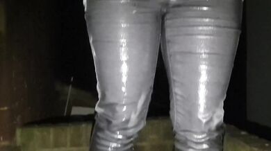 Alice’s sopping jeans ruined in public while she pisses again