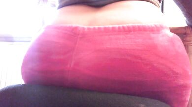 Stinky sexy scoreggia girl fart fetish sloppy gush face sitting stinky farts