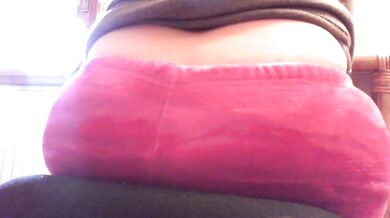 Stinky sexy scoreggia girl fart fetish sloppy gush face sitting stinky farts