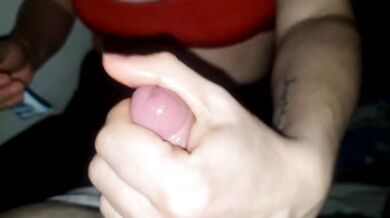 Casal nerd recebe mamada hardcore de boneca silicone gostosa peituda