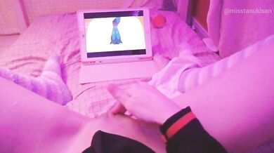 Kawaii girl drips squirts while watching lesbian hentai then pisses herself raw