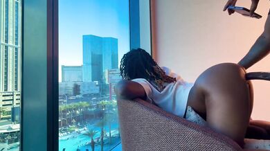 Big ebony wife gets fucked raw and creampied in Vegas