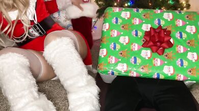 Dick In A Box Xmas gift Penelope Plush rides Santa's big cock raw cowgirl