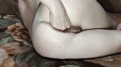 Solo Fisting Rough Loads Amateurs Busted Open