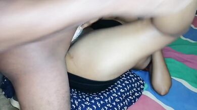 Sri Lankan new sex video destroyed by cum gushing in sinhala voice