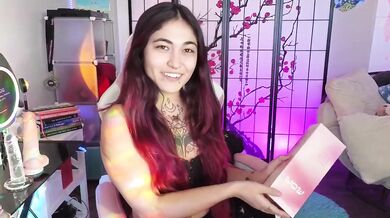 Latina toy review live stream with tongue and tattoos ruined solo