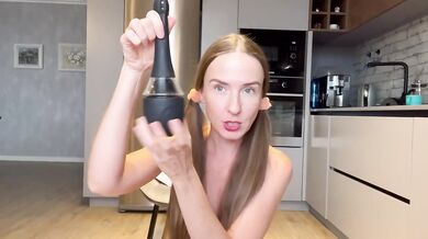 Milf wife destroyed by toys in solo presentation