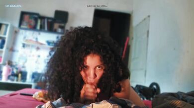 POV sua meia-irmã te enlouquece e vc explode dentro dela Creampie no rabo