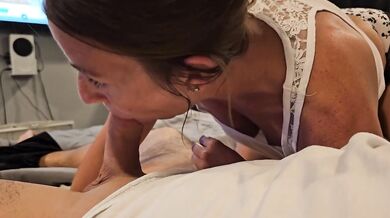 Brunette milf deep throating big cock until gagging