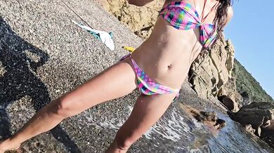 Nudist wife’s gaping pussy ruined her panties right on the public beach