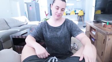Stepmom deep throats stepson keeps him quiet and gulps every drop