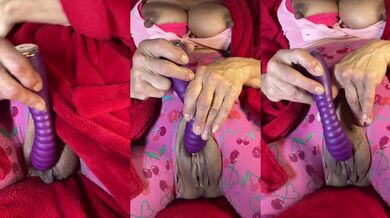 Sensual milf masturbates with toys to big tits and cherry clit