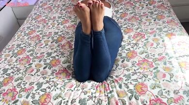 Deep Throat Blowjob on Soles of the Feet Fetish Foot Pounding Cum Dripping