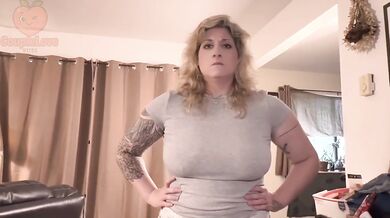 Moms bully makes amends with big cock and blowjob