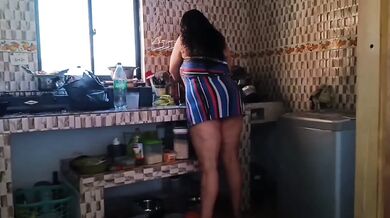 Seduzco a mi cuñado con mi culo grande milf colombiana follada dura con su gran polla