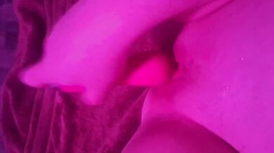 I feel like a squirt gun watching girls using sex toys