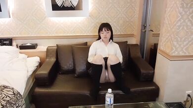 Menes store slut gaped with slobbering gag reflex