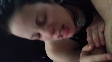 Violette Black gets throat fucked raw in amateur deepthroat blowjob