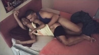 Sapata enteada 100 anal homem surra dentro quarto boquete amador