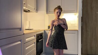 Hot blonde solo dildo riding her tight pussy raw and gushing