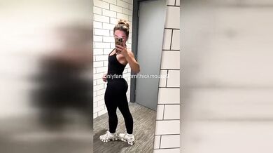 TikTok Live Girl Gets BBC Destroyed Pussy RAW Viral Video