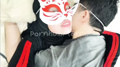 Don't cum inside her while wearing hijab Indo creampie amateur fucked tight crot