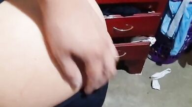 Schoolgirl uniform melted by老师s furious cock before classes