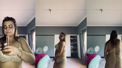 Come suck my thick thighs while I dance in lingerie
