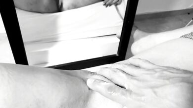 Tied up squirting all over the mirror BOOMING loud Kinktober Katoptronophilia squirt fountain