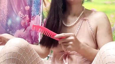 Brush that hair then drop the towel naked