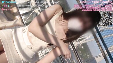 Japanese couple on ferris wheel gets creampie half outside half sex