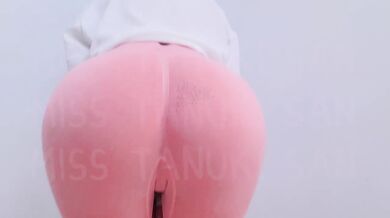 Yoga class climax she got too squirting wet herself