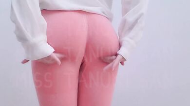 Yoga class climax she got too squirting wet herself