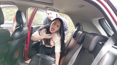 Latina in Uber begs for rough car sex no cash just fucking