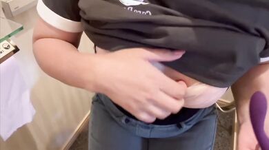 College student squirts all over the bed while men just bust their nuts
