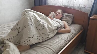 18yo blonds squirt and gush on homemade amateur solo