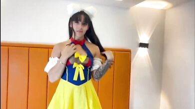 The beautiful Snow White turned out to be a whore in bed. (Halloween Special)