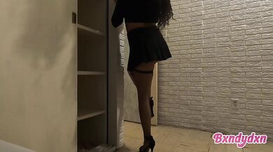 Watch me slip into these heels cum drippin before my hot latina solo show