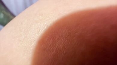 Pepino brutal destroza coño Asmr goteo squirt amateur